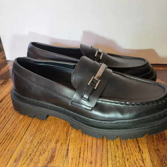 ZARA black women’s over the top‎ buckled loafers - Size: EU42 US11