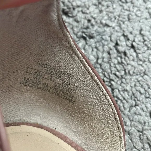 Zara Women’s Pink Mauve D’orsay Pointed Cut Out Flats Size EU 37 US 6.5